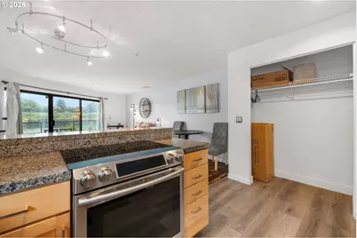 940 NW Naito Pkwy #L15, Portland, OR 97209 - Photo 7