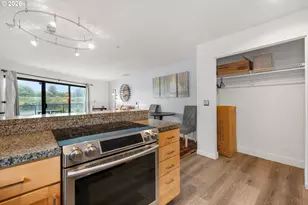 940 NW Naito Pkwy, Portland, OR 97209 - Photo 7