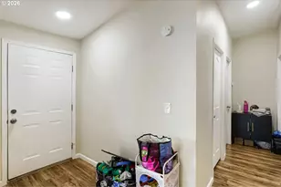 10400 SE Cook Ct, Milwaukie, OR 97222 - Photo 5