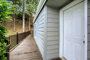 10400 SE Cook Ct, Milwaukie, OR 97222 - Photo 29