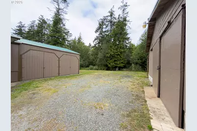87787 Dew Valley Ln, Bandon, OR 97411 - Photo 11