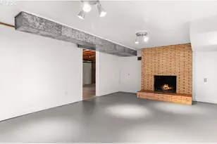 8820 SW 21st Ave, Portland, OR 97219 - Photo 29