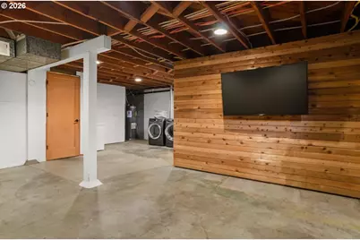 8820 SW 21st Ave, Portland, OR 97219 - Photo 31