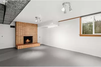 8820 SW 21st Ave, Portland, OR 97219 - Photo 27