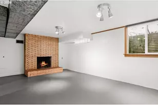 8820 SW 21st Ave, Portland, OR 97219 - Photo 27