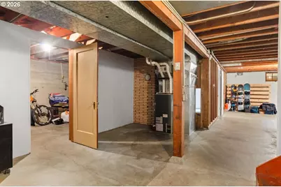 8820 SW 21st Ave, Portland, OR 97219 - Photo 25