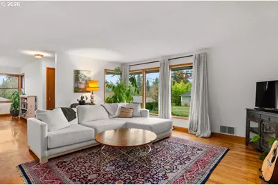 8820 SW 21st Ave, Portland, OR 97219 - Photo 3