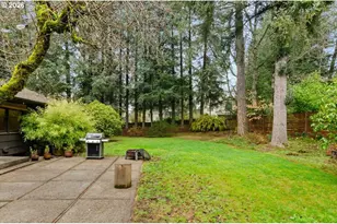 8820 SW 21st Ave, Portland, OR 97219 - Photo 45