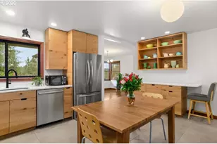 8820 SW 21st Ave, Portland, OR 97219 - Photo 11