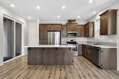 1939 NW Kent St, McMinnville, OR 97128 - Photo 13