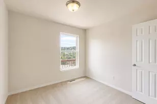 916 SW Isaac Ave, Pendleton, OR 97801 - Photo 13