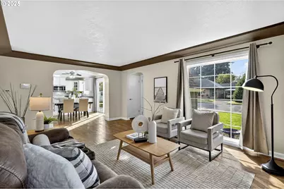 318 NE 9th Ave, Canby, OR 97013 - Photo 9