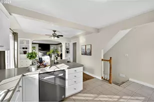 318 NE 9th Ave, Canby, OR 97013 - Photo 17