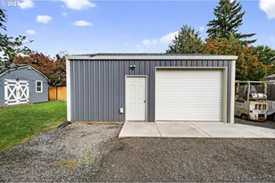 318 NE 9th Ave, Canby, OR 97013 - Photo 33