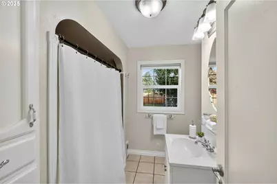 318 NE 9th Ave, Canby, OR 97013 - Photo 31