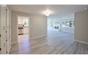 1035 NW 20th St, McMinnville, OR 97128 - Photo 3