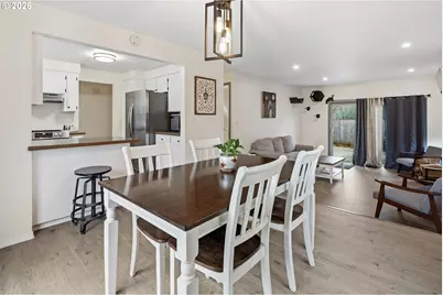 9400 SW Downing Dr, Beaverton, OR 97008 - Photo 5