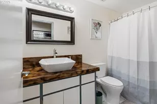 9400 SW Downing Dr, Beaverton, OR 97008 - Photo 15