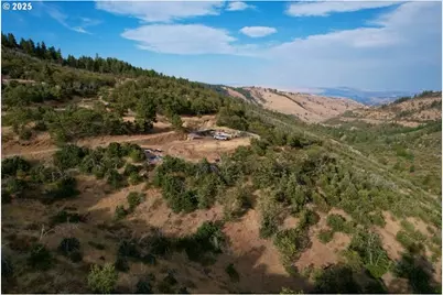 8800 Upper Mill Creek Rd, The Dalles, OR 97058 - Photo 9