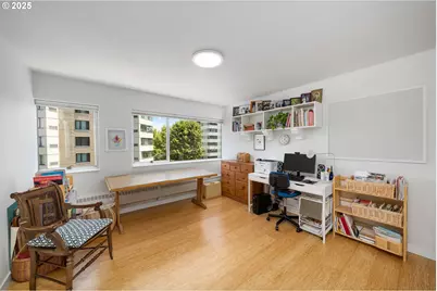 2323 SW Park Pl #502, Portland, OR 97205 - Photo 33