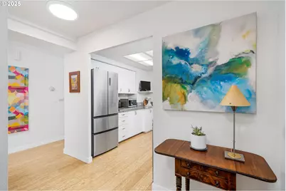 2323 SW Park Pl #502, Portland, OR 97205 - Photo 13