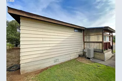 1267 Tucker Rd #20, Hood River, OR 97031 - Photo 15