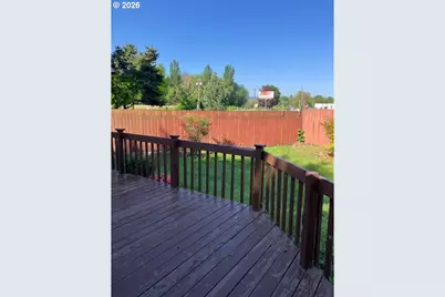945 NE Lija Loop, Portland, OR 97211 - Photo 21