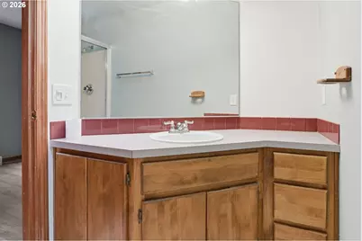 945 NE Lija Loop, Portland, OR 97211 - Photo 17
