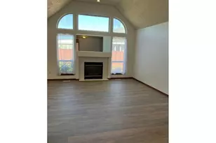 945 NE Lija Loop, Portland, OR 97211 - Photo 5