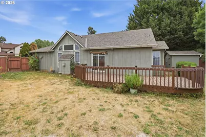 945 NE Lija Loop, Portland, OR 97211 - Photo 31