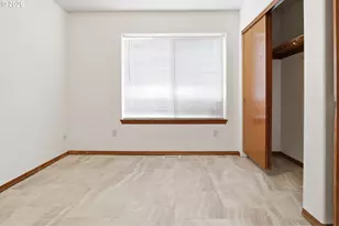 945 NE Lija Loop, Portland, OR 97211 - Photo 19
