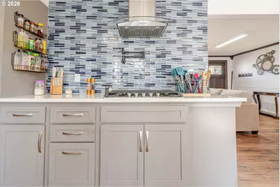 656 NW Thornton Lake Dr, Albany, OR 97321 - Photo 11