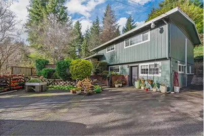 1001 W Park Roadway, Coos Bay, OR 97420 - Photo 1