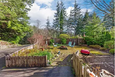 1001 W Park Roadway, Coos Bay, OR 97420 - Photo 45