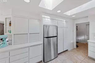 1001 W Park Roadway, Coos Bay, OR 97420 - Photo 9