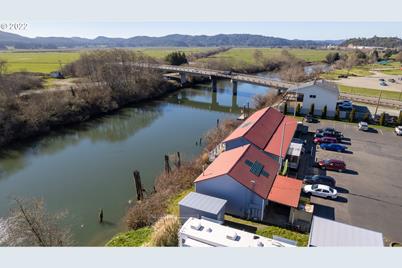 751 W Riverside Dr, Coquille, OR 97423 - Photo 1