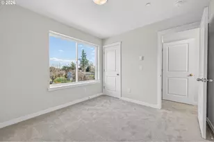 9275 E Burnside St, Portland, OR 97216 - Photo 21