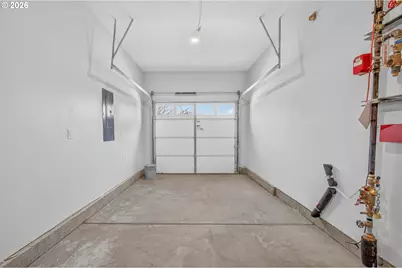 9275 E Burnside St, Portland, OR 97216 - Photo 23