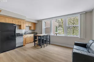 1205 SW Cardinell Dr, Portland, OR 97201 - Photo 7