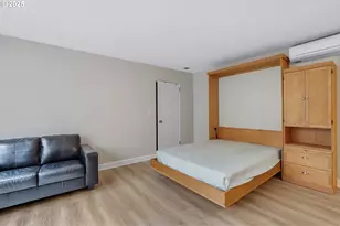 1205 SW Cardinell Dr, Portland, OR 97201 - Photo 9