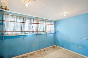 606 NW Nichol Ave, Myrtle Creek, OR 97457 - Photo 7