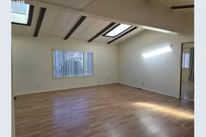 170 NE 69th Pl, Newport, OR 97365 - Photo 3