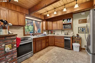 41 Private Lake Rd, White Salmon, WA 98672 - Photo 13