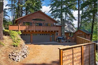 41 Private Lake Rd, White Salmon, WA 98672 - Photo 1