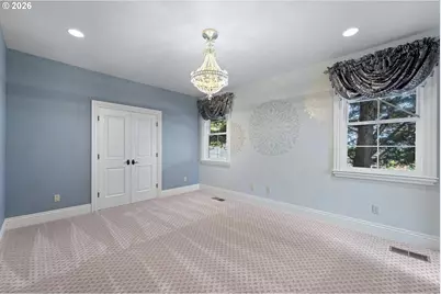 5637 Saddle Ridge Dr, Medford, OR 97504 - Photo 25