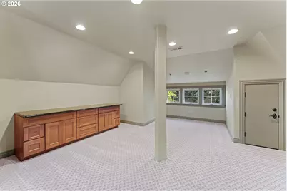 5637 Saddle Ridge Dr, Medford, OR 97504 - Photo 29