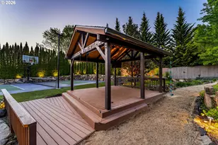 5637 Saddle Ridge Dr, Medford, OR 97504 - Photo 5