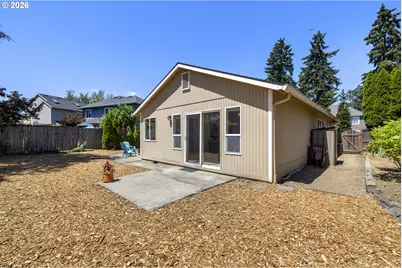 2192 SE Nordlund Ct, Hillsboro, OR 97123 - Photo 37