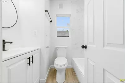 1124 NE 81st Ave, Portland, OR 97213 - Photo 9