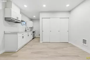 1124 NE 81st Ave, Portland, OR 97213 - Photo 35